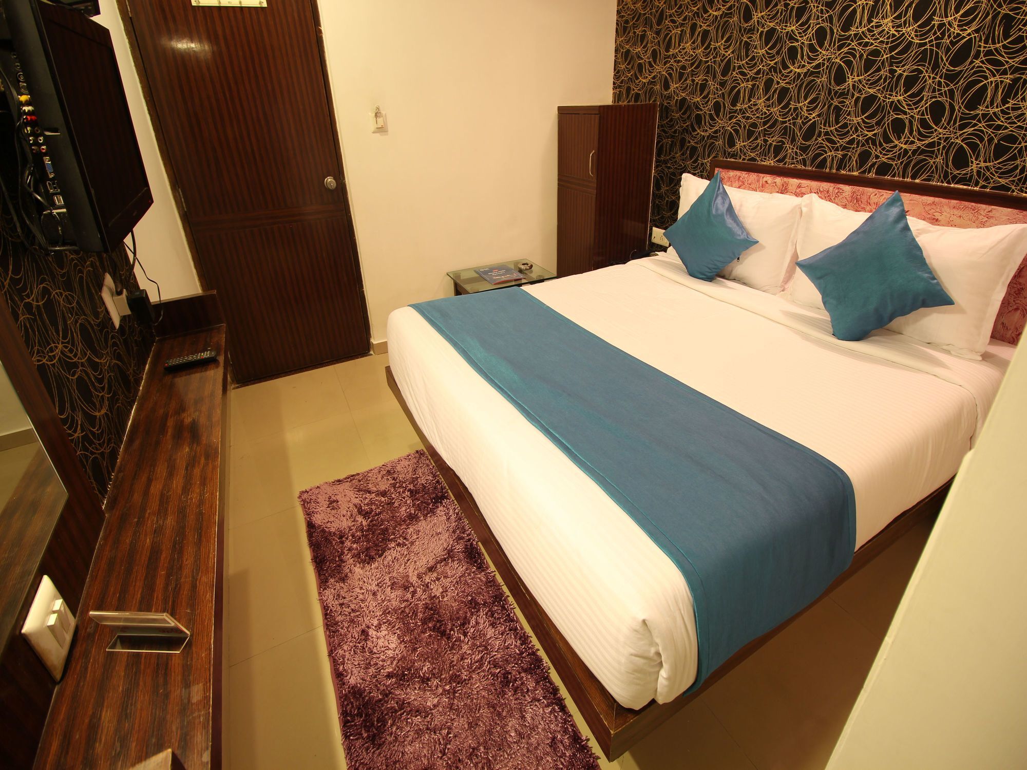 Oyo 2485 Hotel Kalash Inn Ahmadabad Zewnętrze zdjęcie